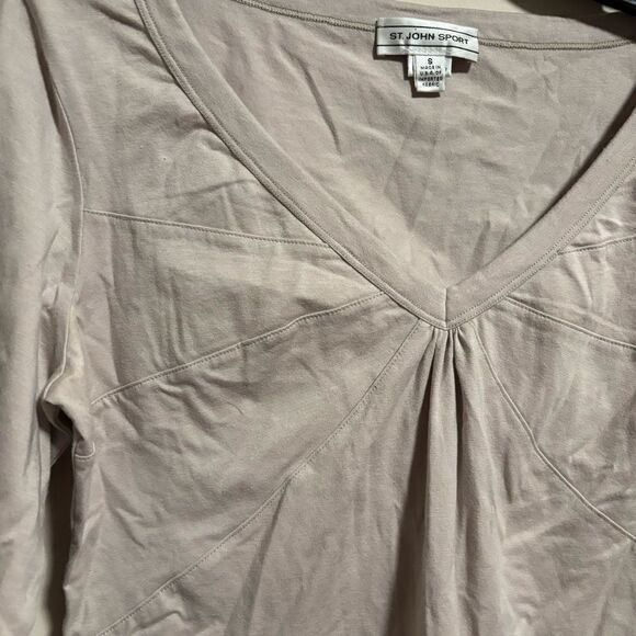 St. John Sport Tan Long Sleeve V-Neck- Size Small - Picture 2 of 8